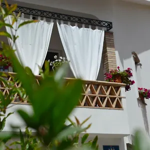 Bed & Breakfast Invito Al Viaggio, Giardini Naxos